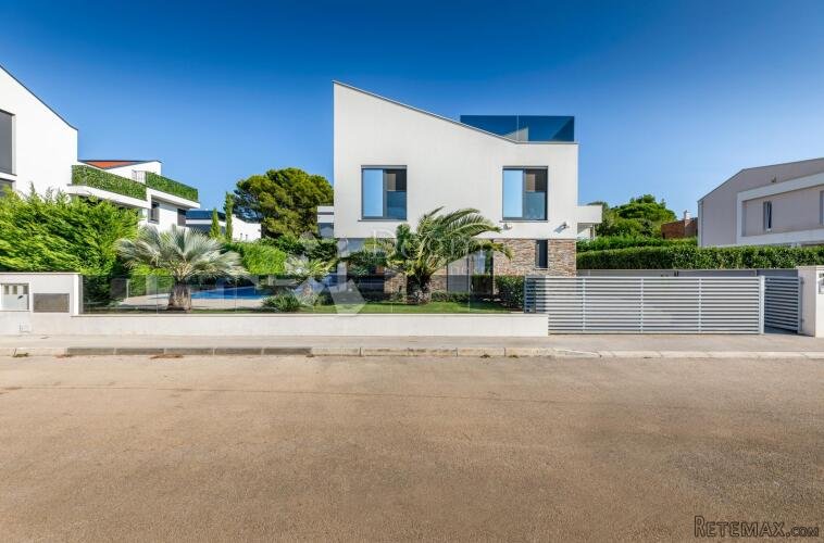 Luksuzna villa sa bazenom, 100 metara od mora! - 2