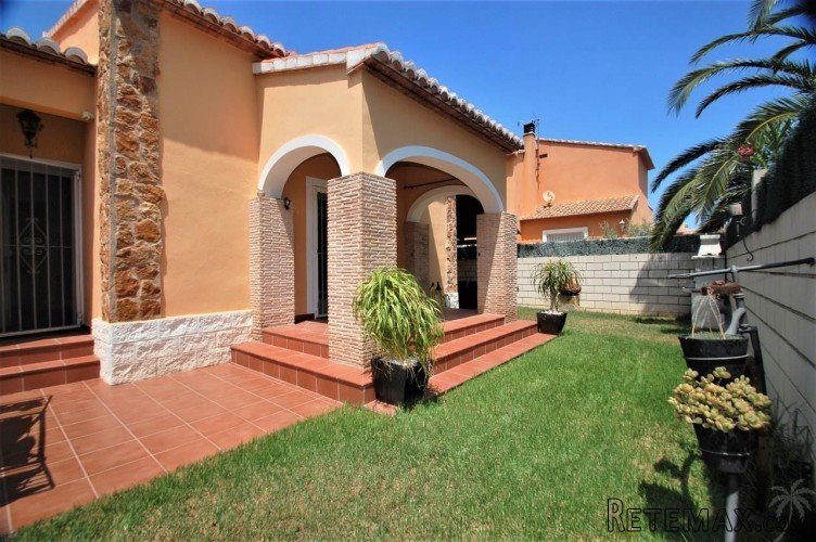 This family home is located in In a very quiet area on the.. - 2