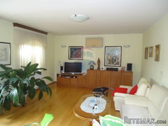 PULA, ŠIJANA, POSLOVNO STAMBENA PRILIKA - 3