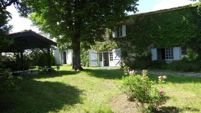 Stone House With Garden St Jean D Angely