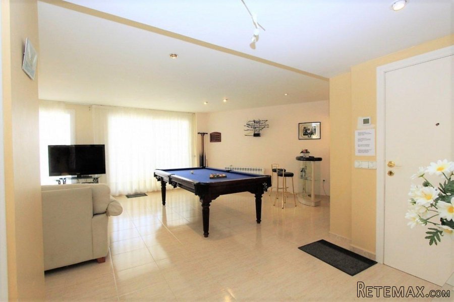 Amplio ático de 3 dormitorios y 2 baños con vistas al mar e.. - 4