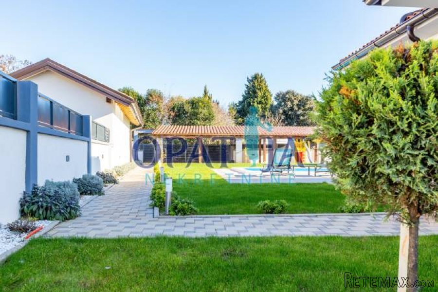 Okolica Pule - samostojeća villa katnica za odmor s bazenom - 4