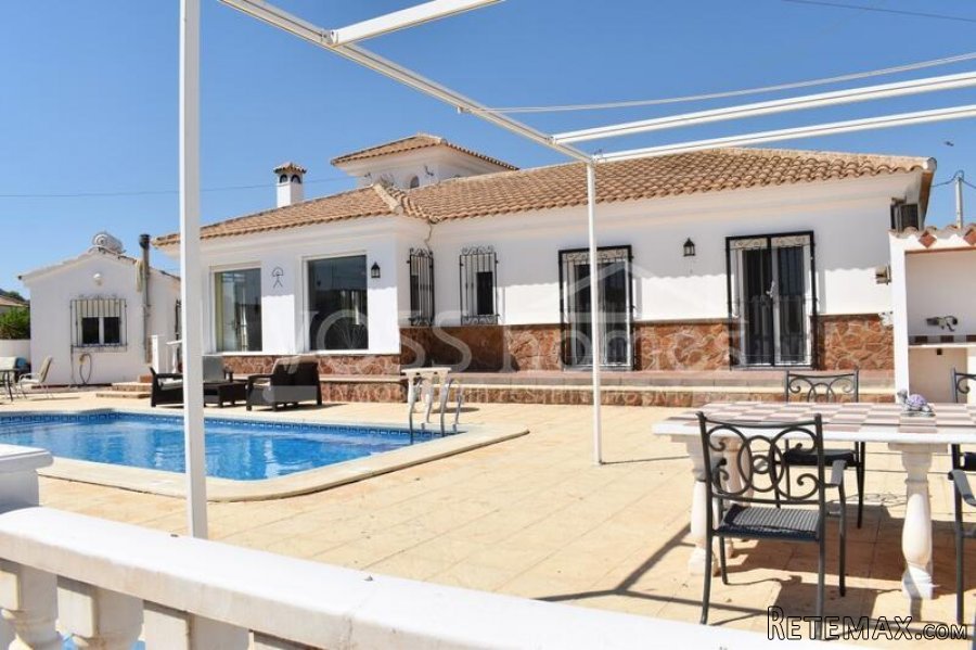 NEW & EXCLUSIVE TO VOSS HOMES - A stunning, spacious..