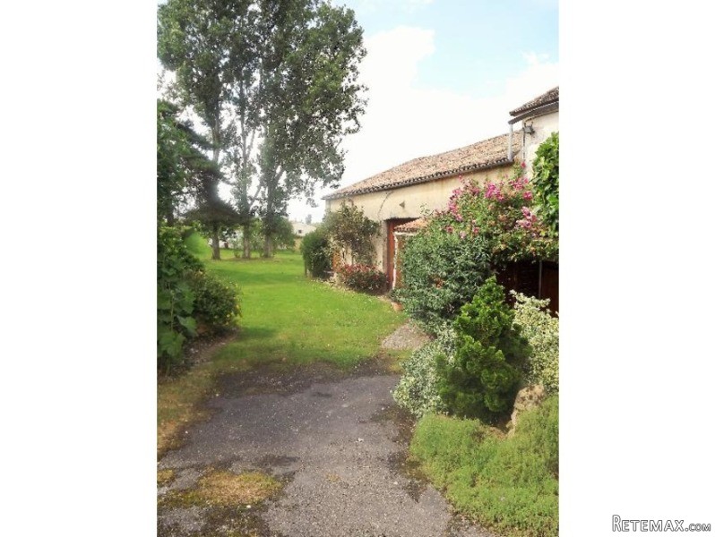 Pleasant Family House With 2 Gites On A.. - 2