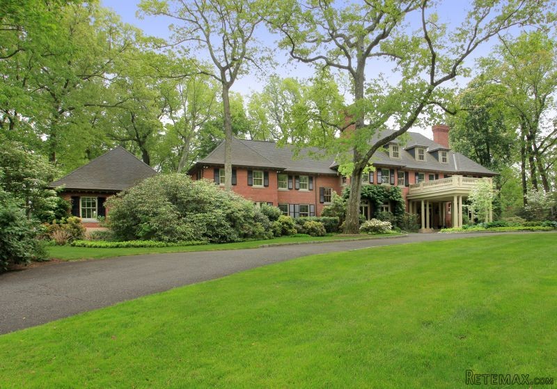 6 bedroom Detached House For Sale: 200.. - 2