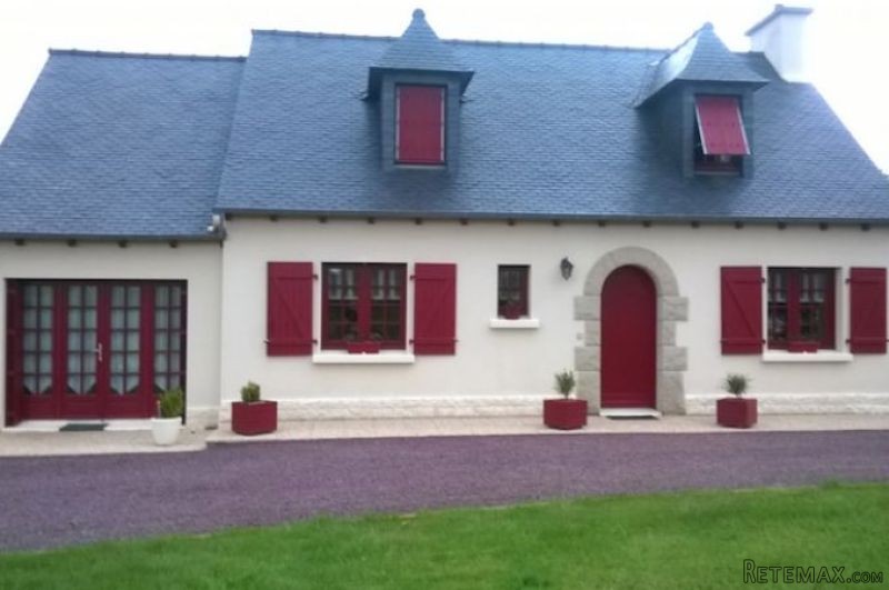 Detached High Quality Property