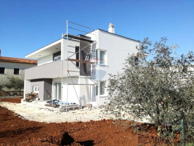 ISTRA,PULA ,Samostojeća kuća modernog izgleda sa dva... - 3