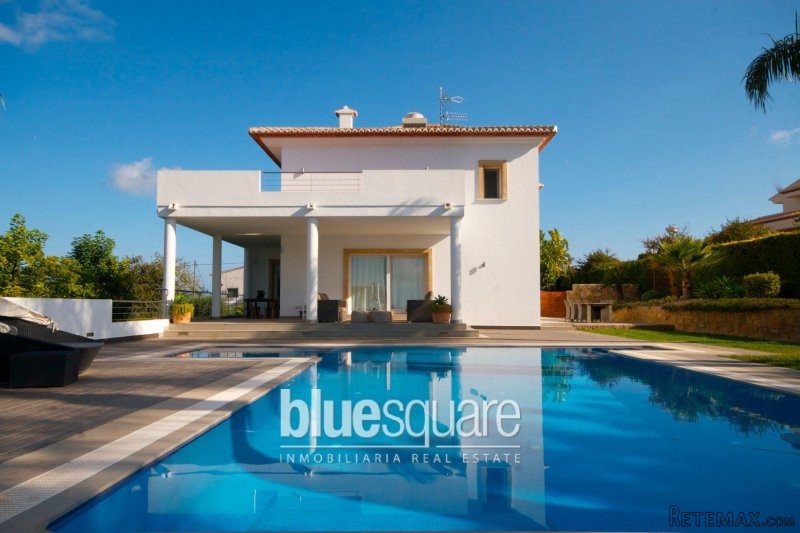 Magnificent 5-Bedroom villa close to.. - 2