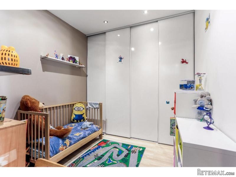 Modern And Contemporary Apartment Close.. - 2