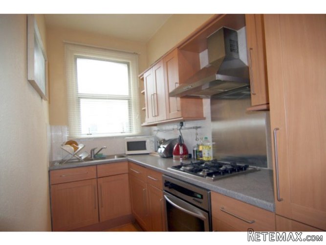 1st Floor Flat in Victorian Conversion - 2