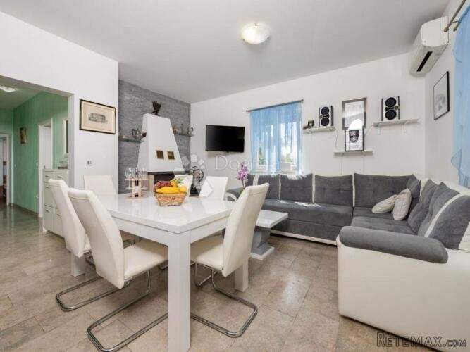 Prekrasna Villa sa prostranom okućnicom 9400 m² - 2