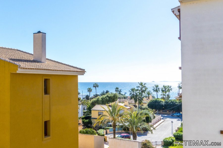 Superb penthouse in an unrivalled gated development close.. - 2