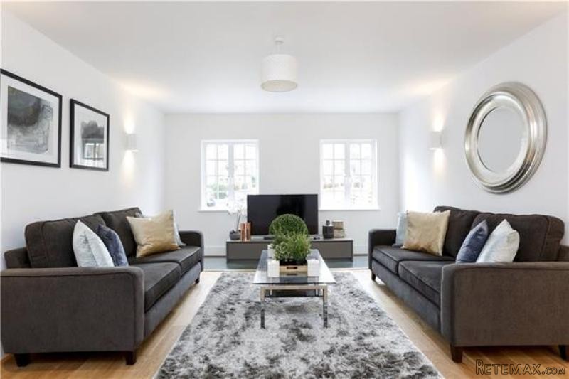 A Newly Built Five Bedroom..