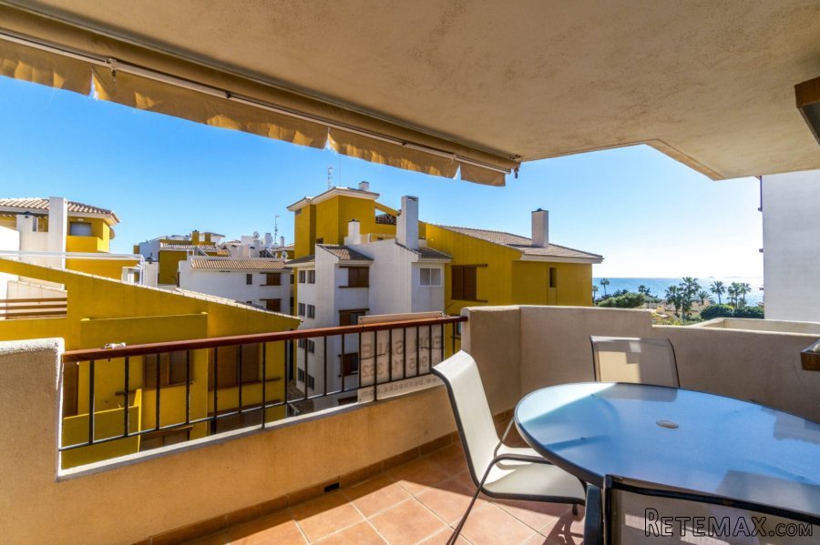 Superb penthouse in an unrivalled gated development close.. - 3