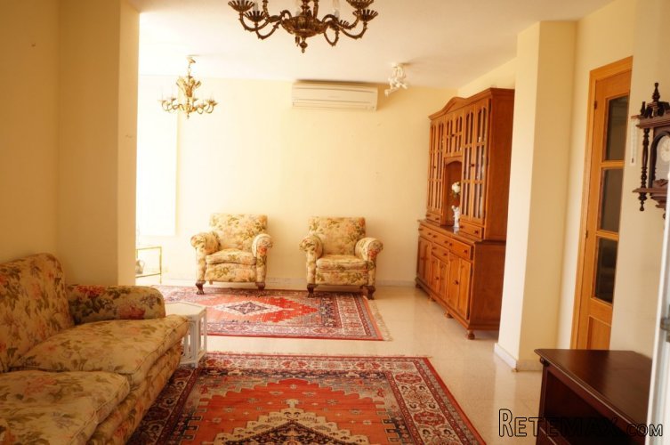 El apartamento se ubica en una zona muy tranquila en la.. - 4