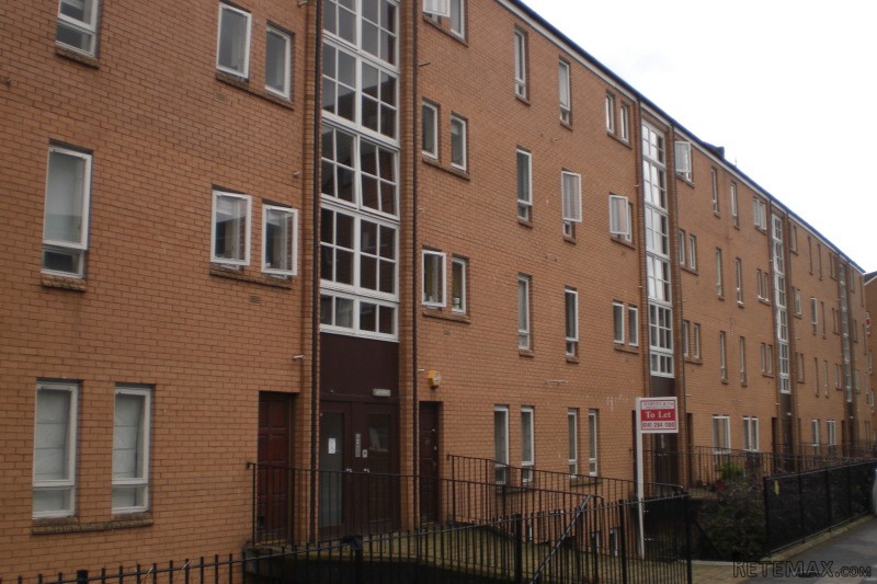 2/L 25 Dorset St, Charing Cross..