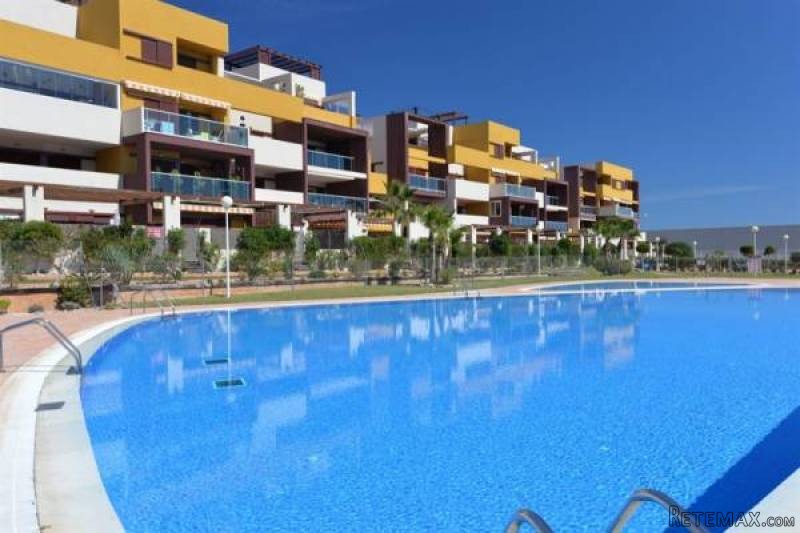 2 Bedroom 1 Bathroom Apartment In Playa..