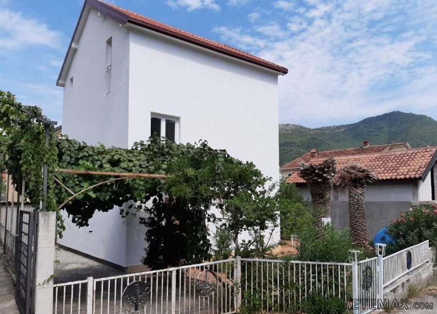Kuca na moru 150m2 sa placem - 11