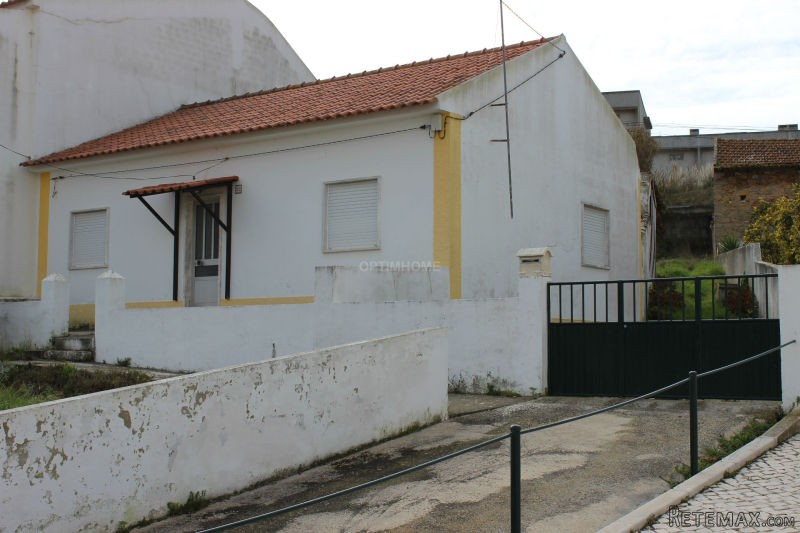 2 Bedrooms House For Sale - Leiria