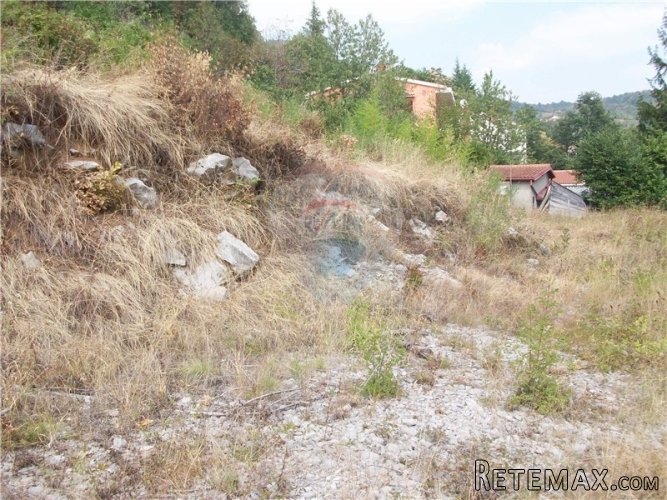 POLJANE - GRAĐEVINSKO ZEMLJIŠTE 1.995 m2 - PLAĆENE KOMUNALIJ - 3