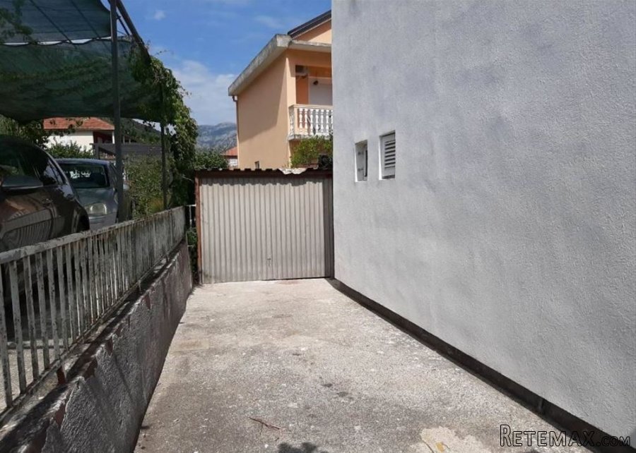 Kuca na moru 150m2 sa placem - 14