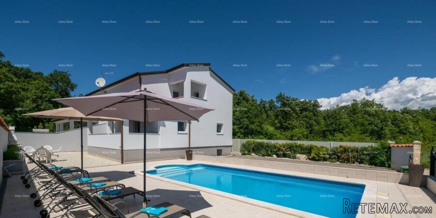 Vila dvojna s bazenom – okolica Poreč