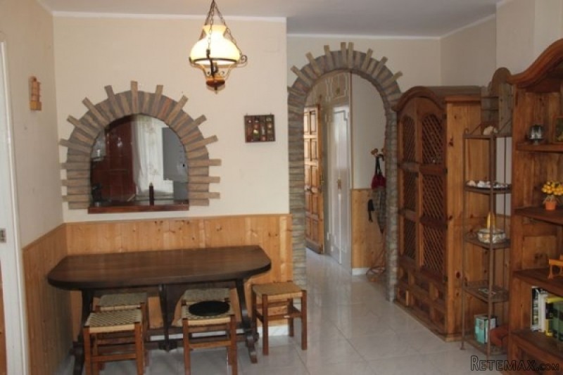 2 Bedrooms Apartment For Sale - 2