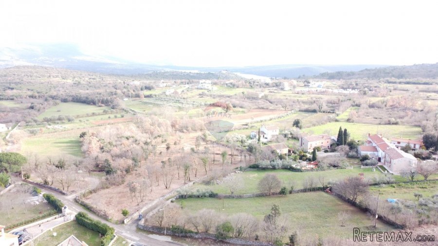 ISTRA, RAKALJ - Građ. zemljište 2405 m2 + Polj. 7540 m2 u cj - 6