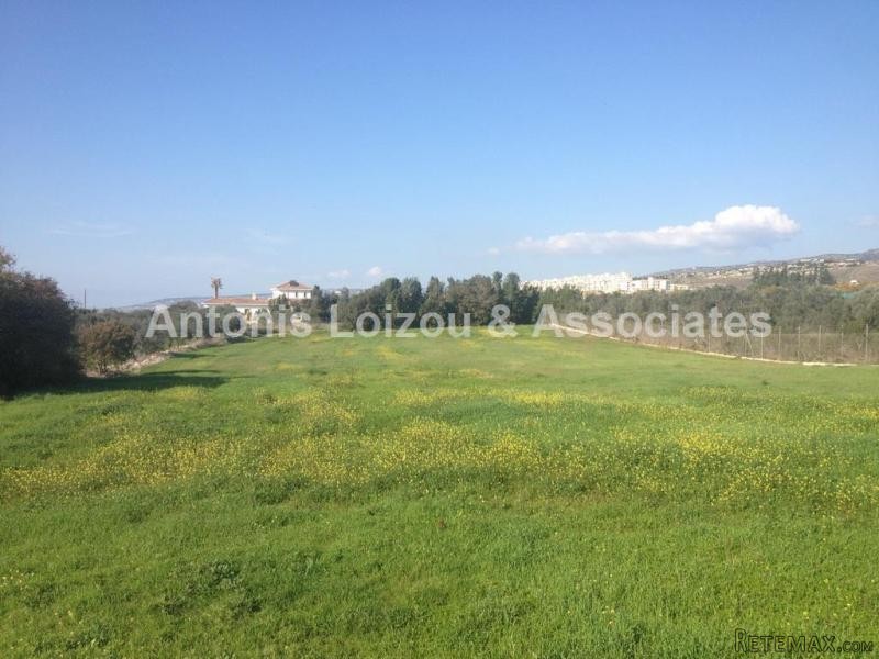 2,674 m2 Agricultural field in Petridia.. - 2