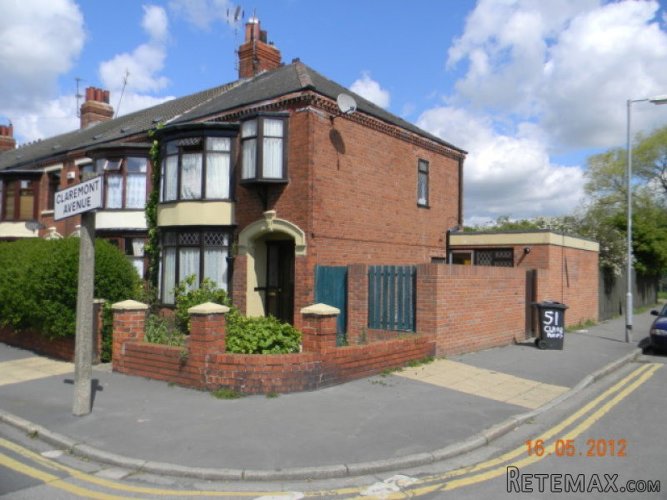 3 Bedroom End Terrace House For Sale