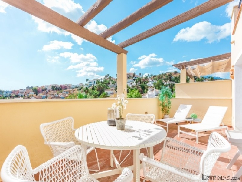 2 Bedroom Duplex Penthouse For Sale.. - 2