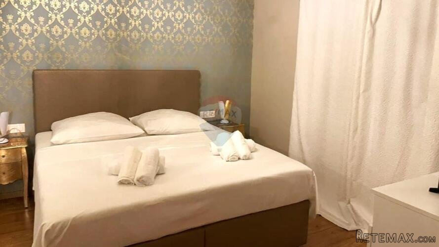 Istra, Sveti Lovreč, kamena kuća s bazenom - 9