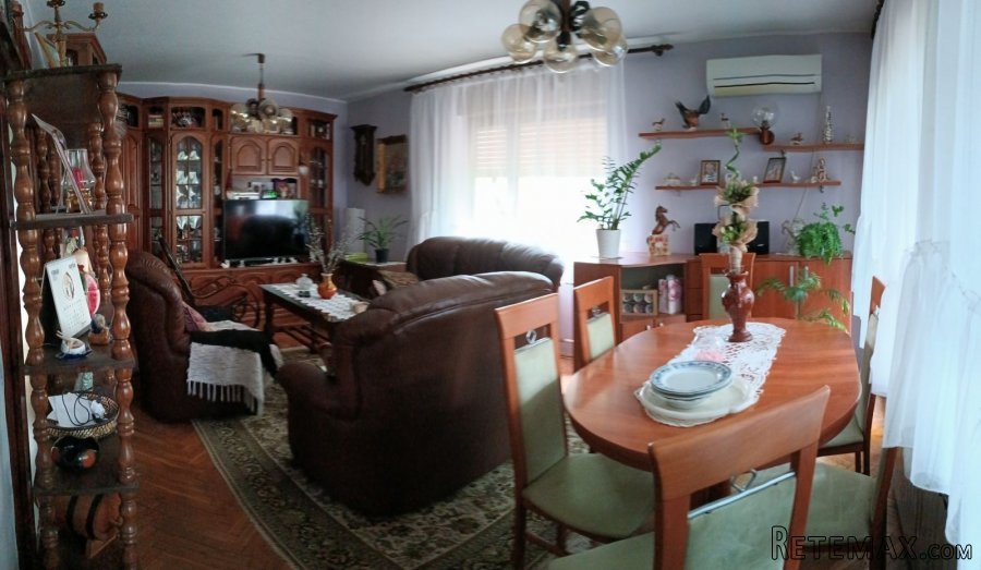 Porodična kuća u mirnom delu Vrbasa - 5