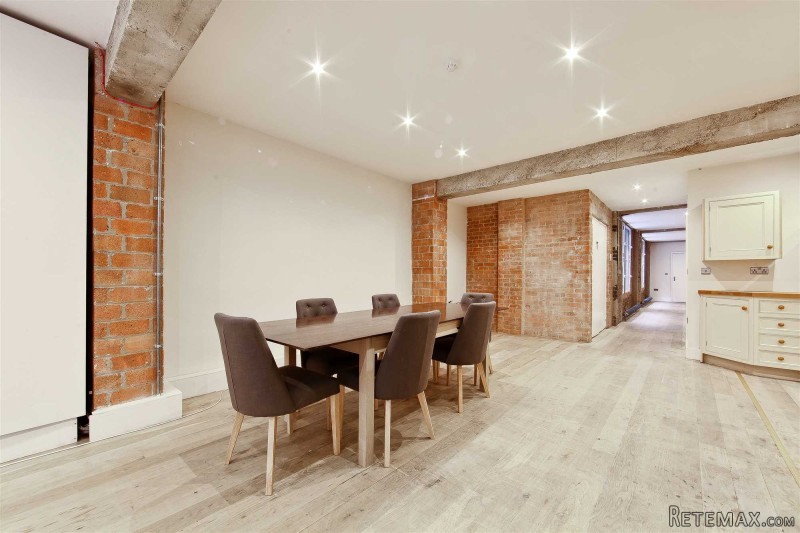 Ravey Street EC2A