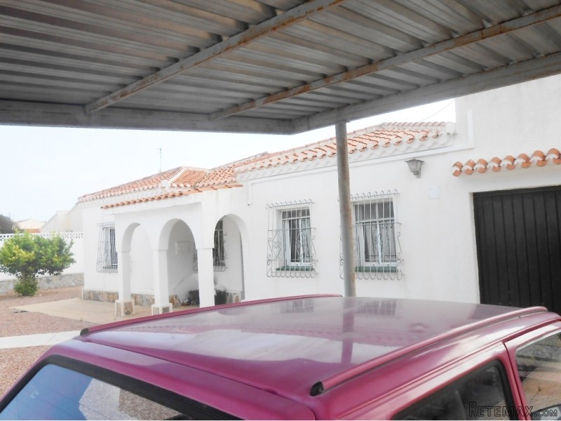 RS318, Villa with Pool 900m2 Plot in..
