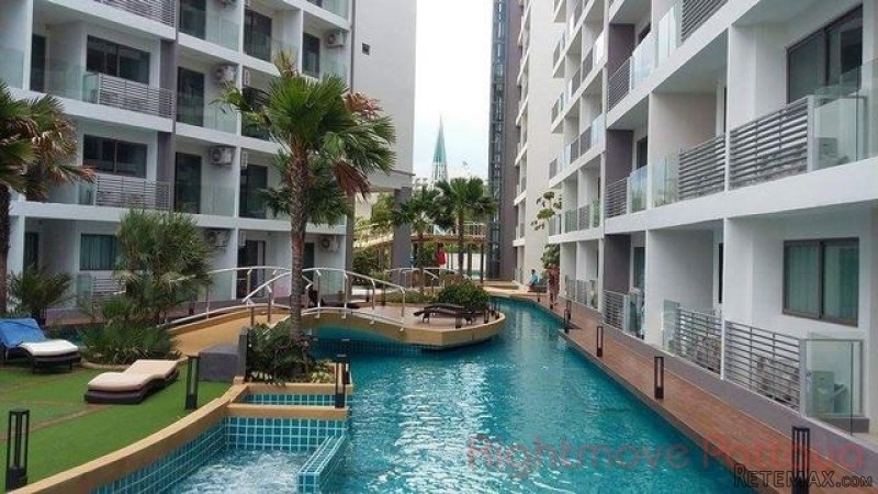 1 Bedroom Condo for sale in Jomtien -..
