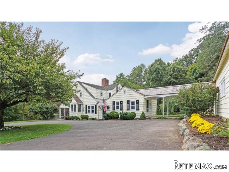 6 bedroom House For Sale: 4 BEACON HILL.. - 2