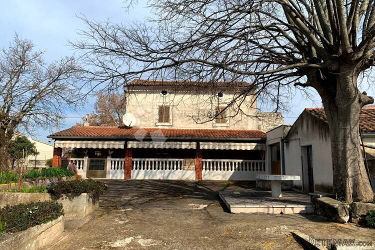SVETI LOVREČ – atraktivno imanje u lijepom selu s pogledom n - 2