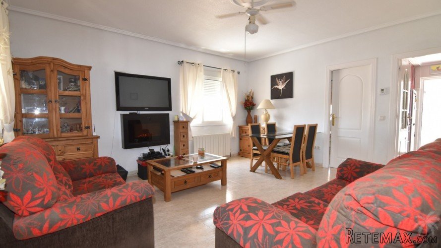 This charming property is located in a quiet area on the.. - 2