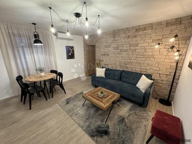 RIJEKA CENTAR STAN 82M2 - 2 APARTMANA - 3