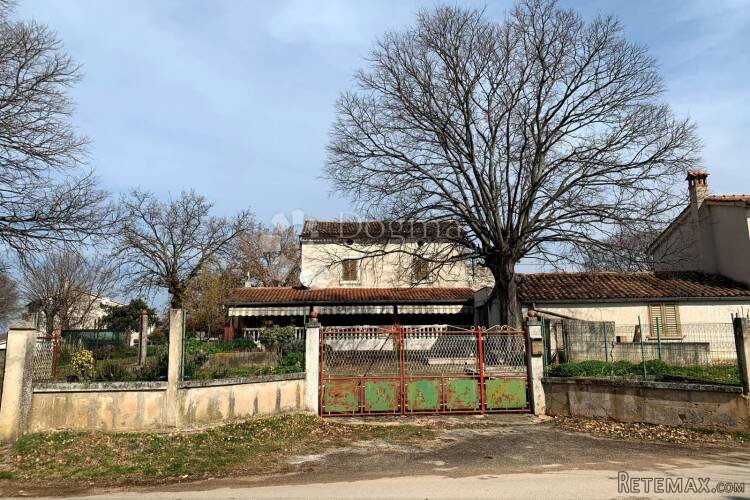 SVETI LOVREČ – atraktivno imanje u lijepom selu s pogledom n - 3