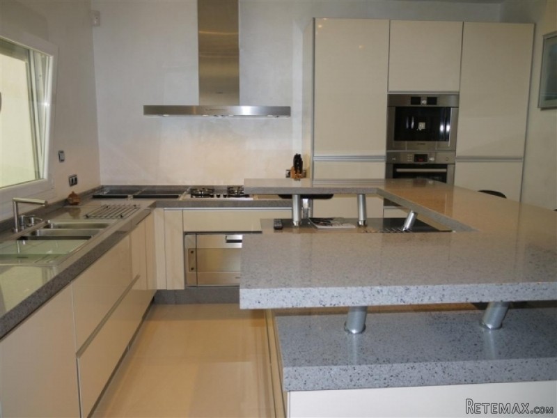 3 Bedroom Villa For Sale In Guadalmina.. - 2