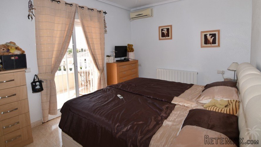 This charming property is located in a quiet area on the.. - 5