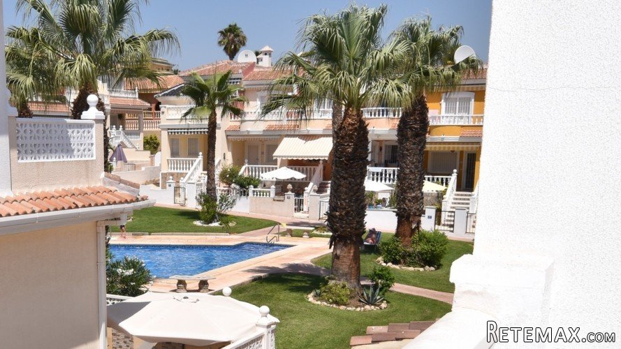 This charming property is located in a quiet area on the.. - 7