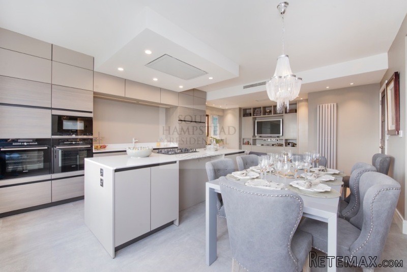 Flat E, Lyndhurst Lodge - 2