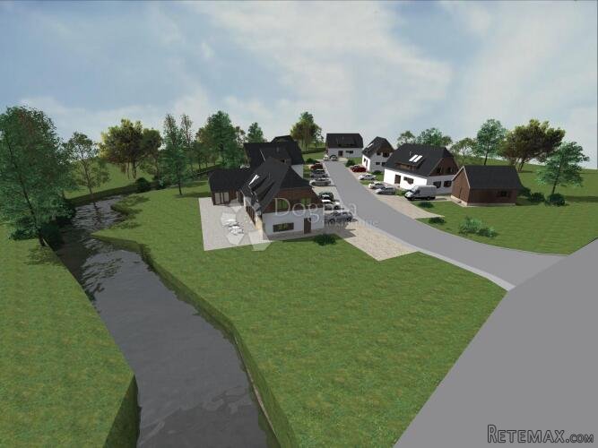 Građevinsko Zemljište S Projektom - 2