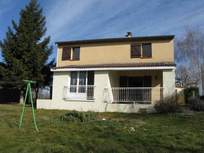 Houses 7 Pieces - 140 M2 - 2
