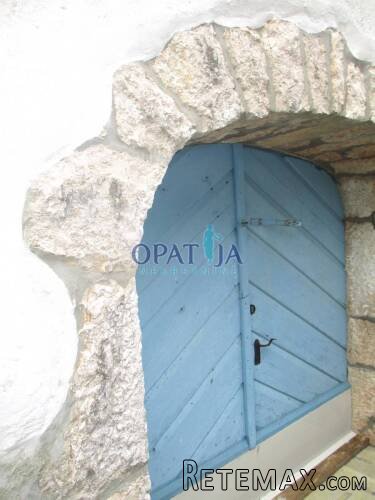 Brseč, samostojeća katnica - 3