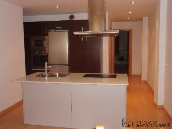 Very good location for this 2d floor apartment in Puerto.. - 4
