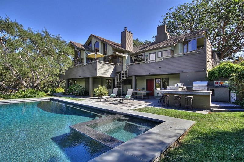 5 bedroom House For Sale: 835 Puente Dr